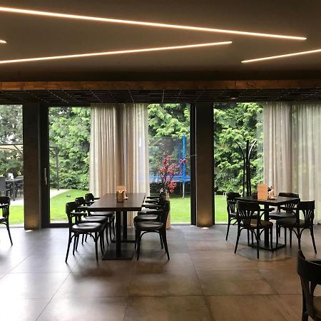 Restaurace A Penzion U Klasku 올로모우츠 외부 사진